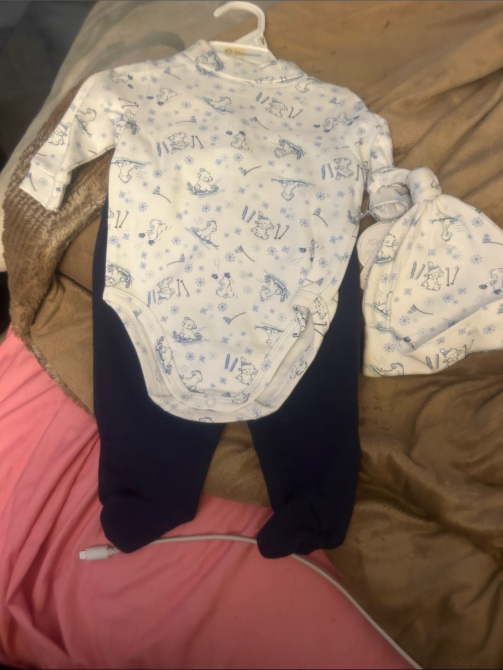 NWT Sz O/3 mths 3 pc bodysuit/pants/hat